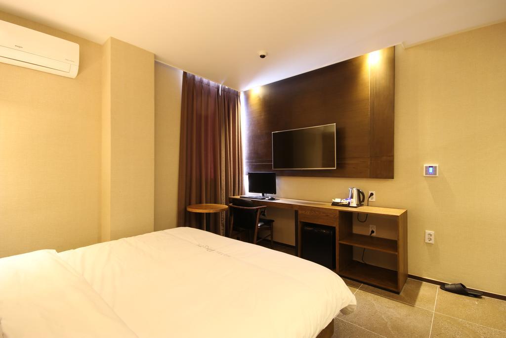 Hotel 38.5 Jinhae Changwon Exterior photo