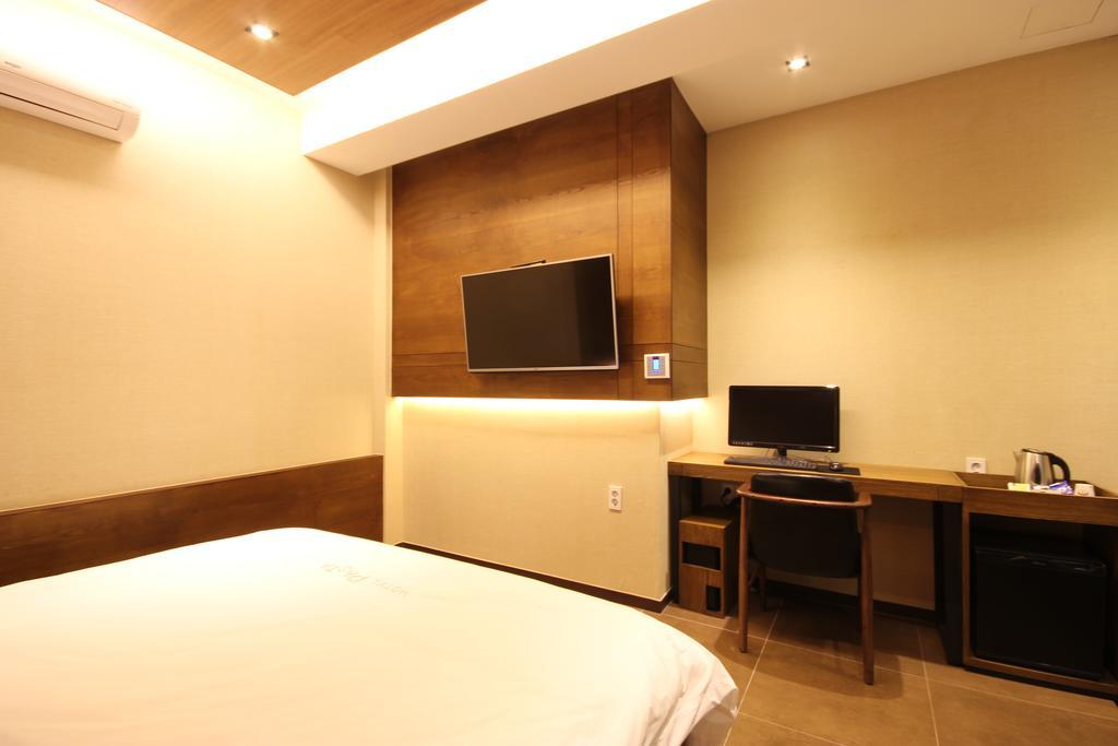 Hotel 38.5 Jinhae Changwon Exterior photo