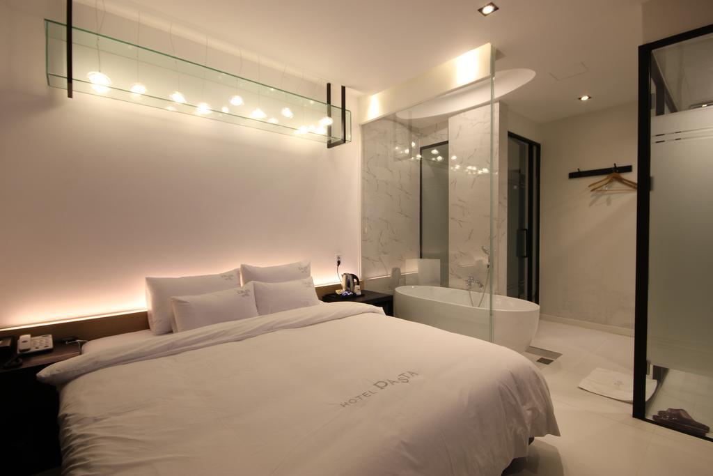 Hotel 38.5 Jinhae Changwon Exterior photo