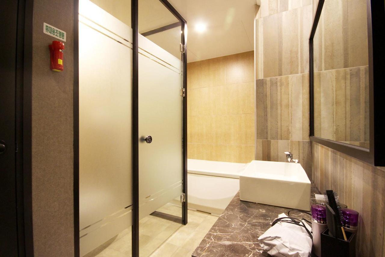 Hotel 38.5 Jinhae Changwon Exterior photo